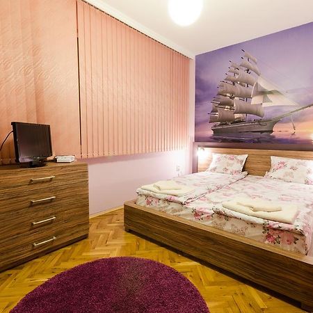 Sea Garden Plaza Apartment - Free Parking Burgas Exteriör bild