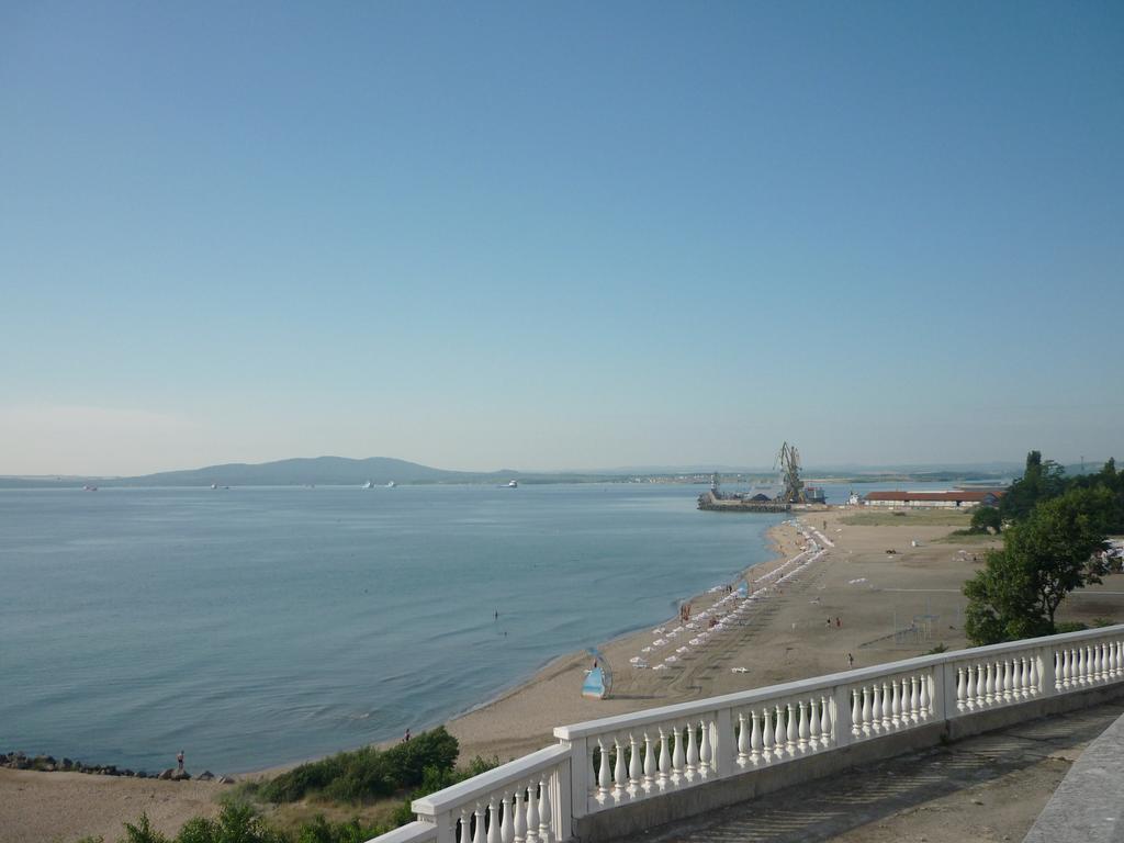 Sea Garden Plaza Apartment - Free Parking Burgas Rum bild