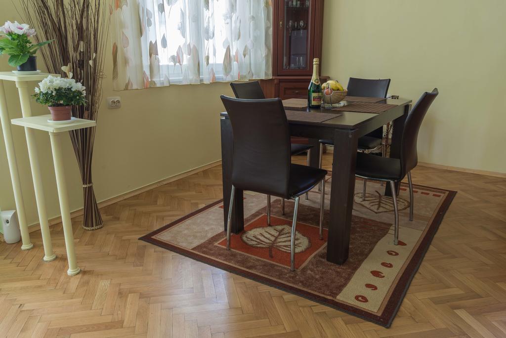 Sea Garden Plaza Apartment - Free Parking Burgas Rum bild